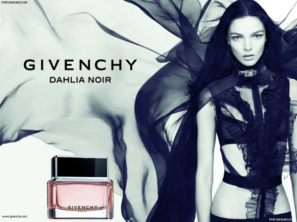 Givenchy-Dahlia-Noir-Marie-Carla-Boscono
